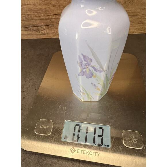 Vintage Otagiri Japan Periwinkle Irises Flower Bud Vase Medium - Picture 11 of 13